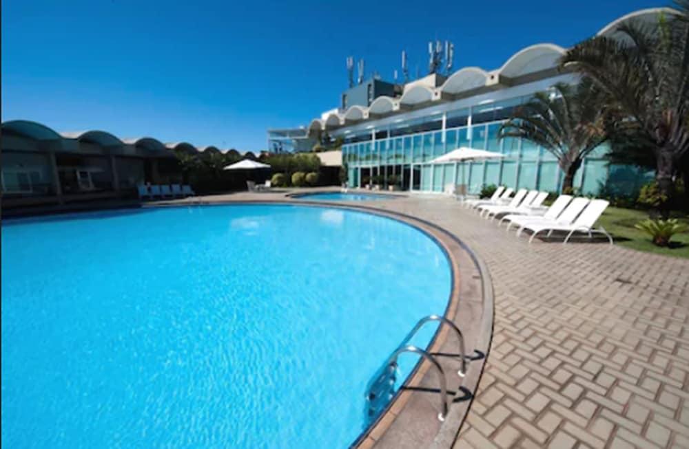 Hotel Senac Ilha Do Boi Vitoria Ngoại thất bức ảnh The pool at the hotel