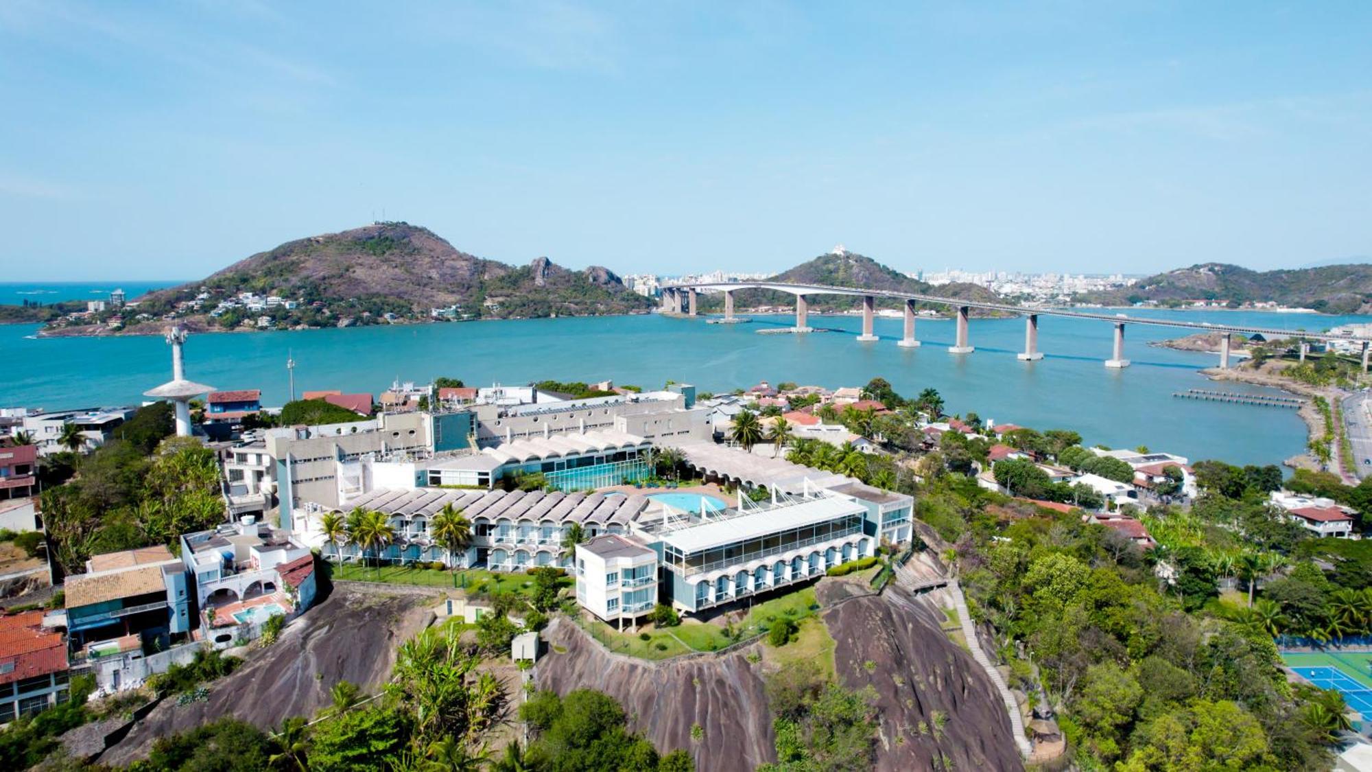 Hotel Senac Ilha Do Boi Vitoria Ngoại thất bức ảnh Aerial view of the hotel